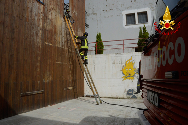Esercitazione-Vigili-del-fuoco2.jpg