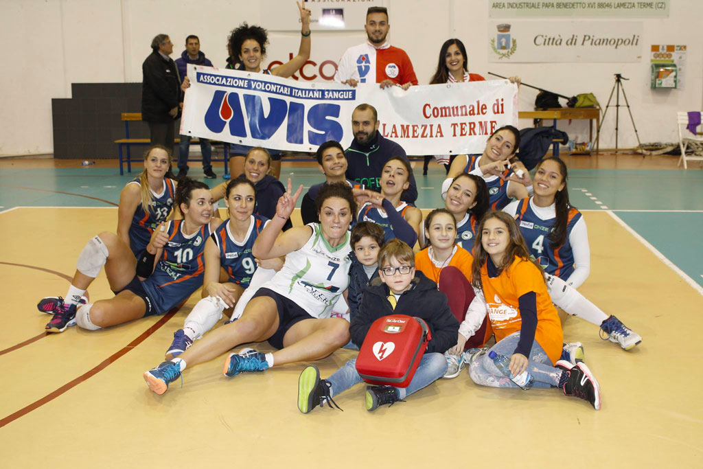Cofer Lamezia piega 3-1 Castellana Grotte e resta saldamente in vetta