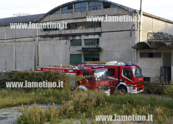 Ex-cantina-Sociale-sambiase-incendio-nov-2013-1.jpg