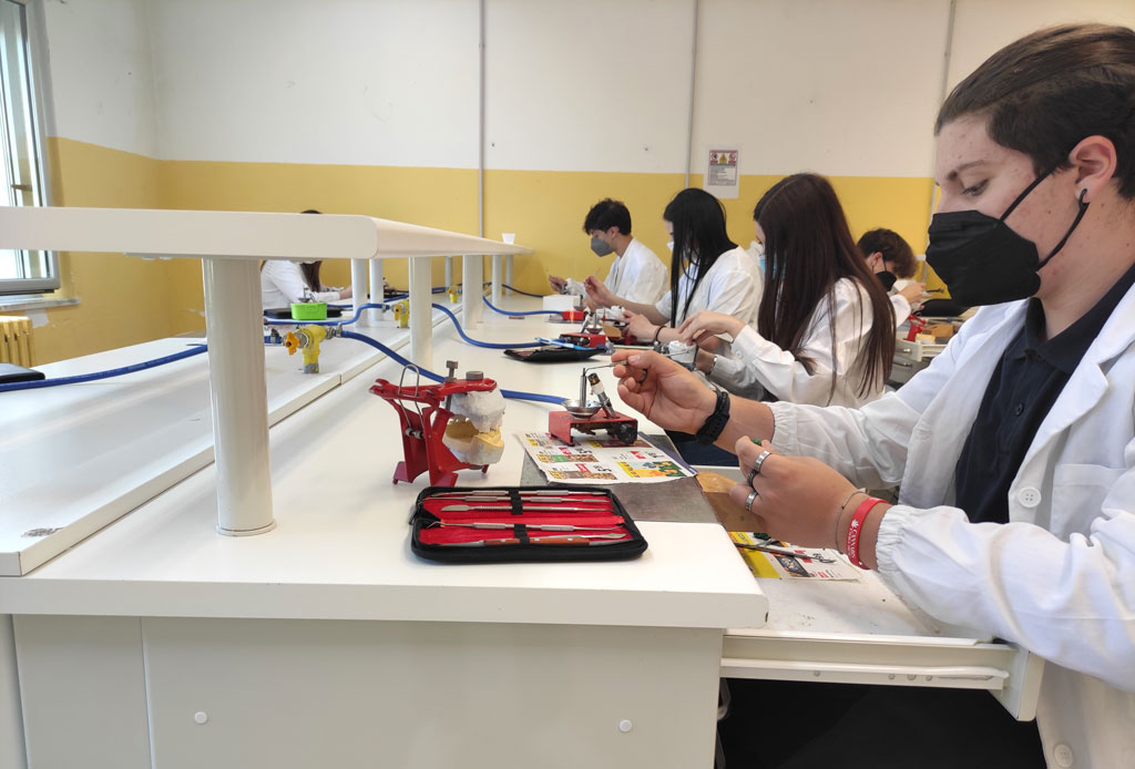 FOTO-ODONTOTECNICO_99c3b.jpg
