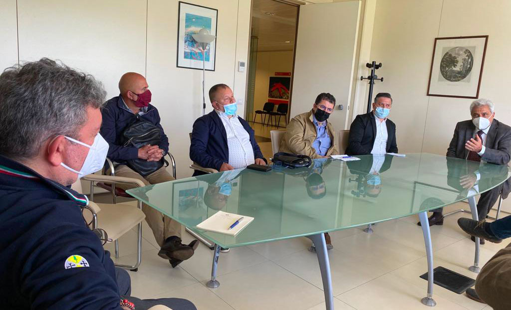 Wedding, Spirlì al Governo: "Consenta ripartenza in sicurezza"