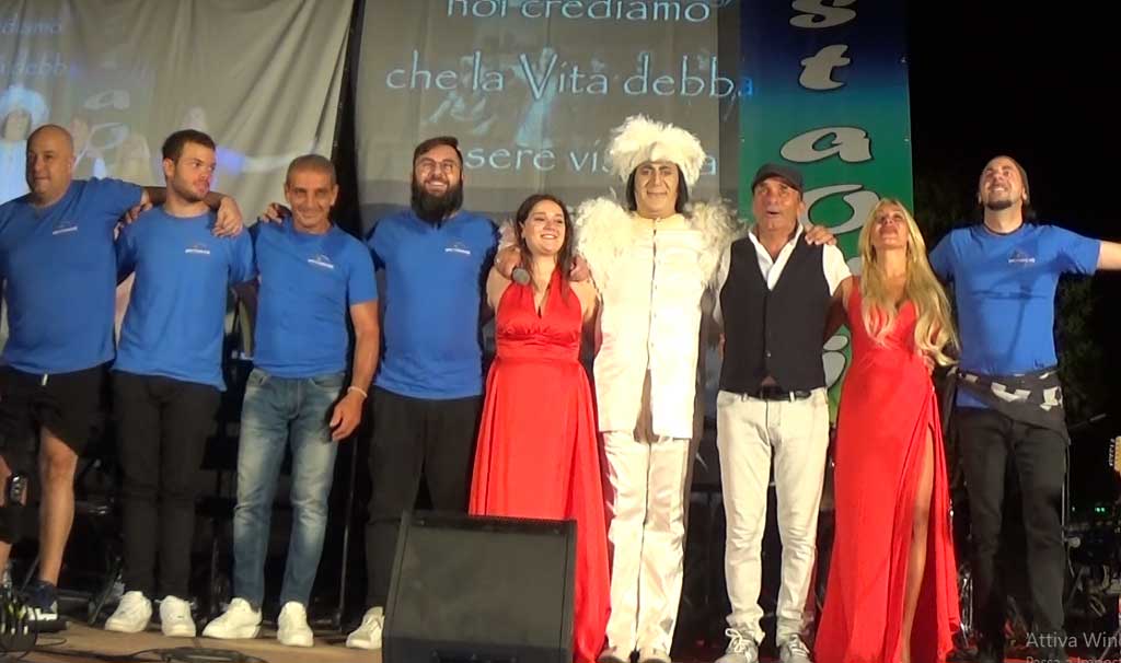 "Quando la musica diventa strumento culturale per le comunità": concerto Basta Odio nelle piazze calabresi