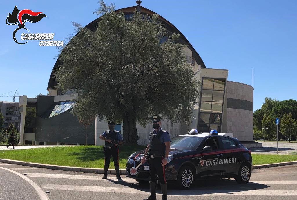 Maltrattamenti in famiglia, misure cautelari dell'allontanamento dalla casa familiare a Bisignano e Acri