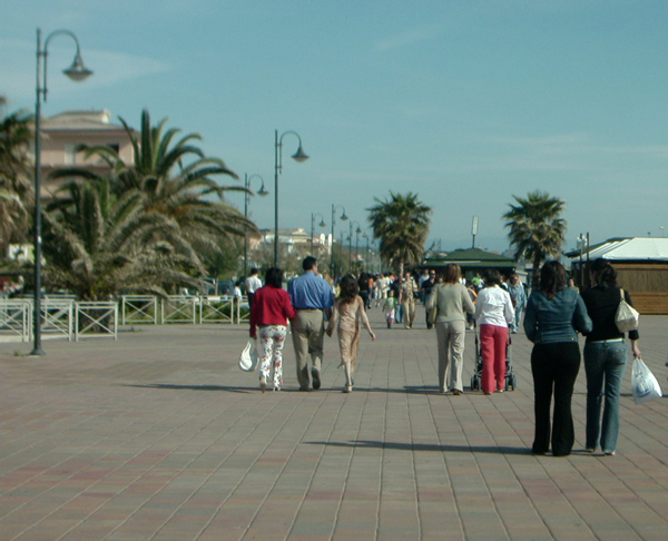Calabria: Nasce la prima libreria da spiaggia a Falerna