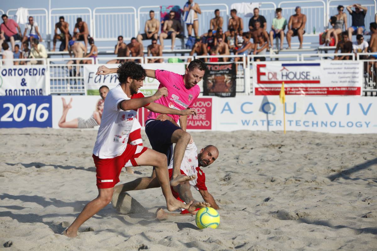 Lamezia Beach Soccer battuto 5-4 dal Canalicchio