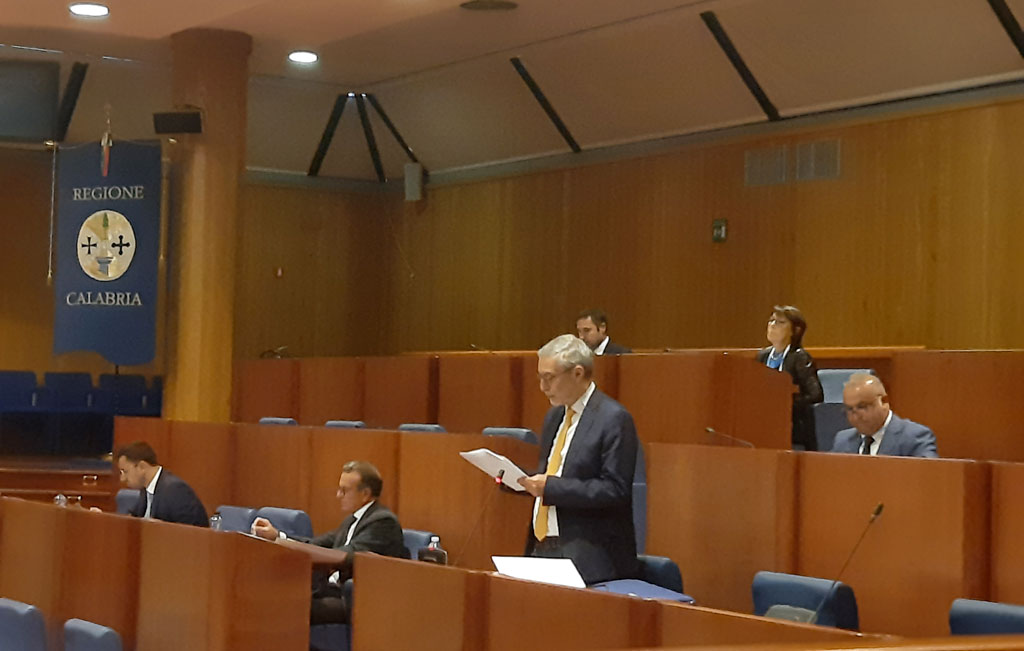 Regione, diventa legge l’utilizzo della cannabis terapeutica anche in Calabria