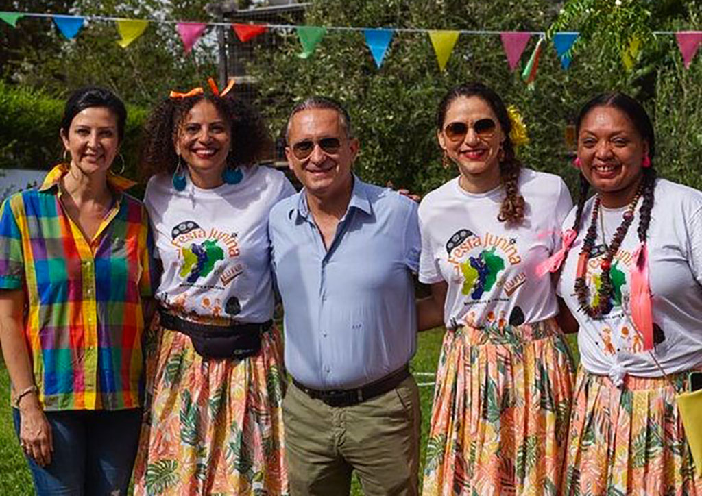 Festa-brasiliana-Sindaco-viceconsole-e-organizzator-giug.2024i_2763b.jpg