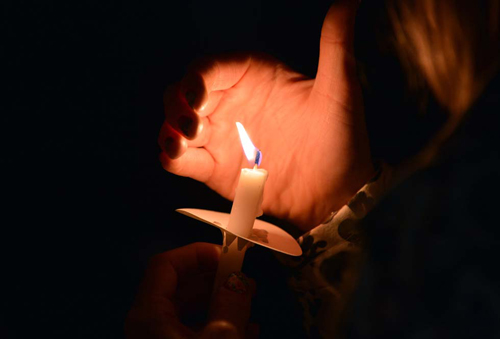 Violenza sessuale su minorenne, "In silenzio contro il silenzio" il 9 settembre fiaccolata a Melito
