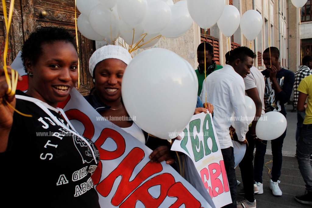 Flashmob_palloncini_2.jpg