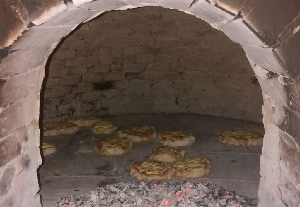 “Dolci Tradizioni" per celebrare la Pasqua con le antiche ricette a San Mazzeo di Conflenti il 30 marzo