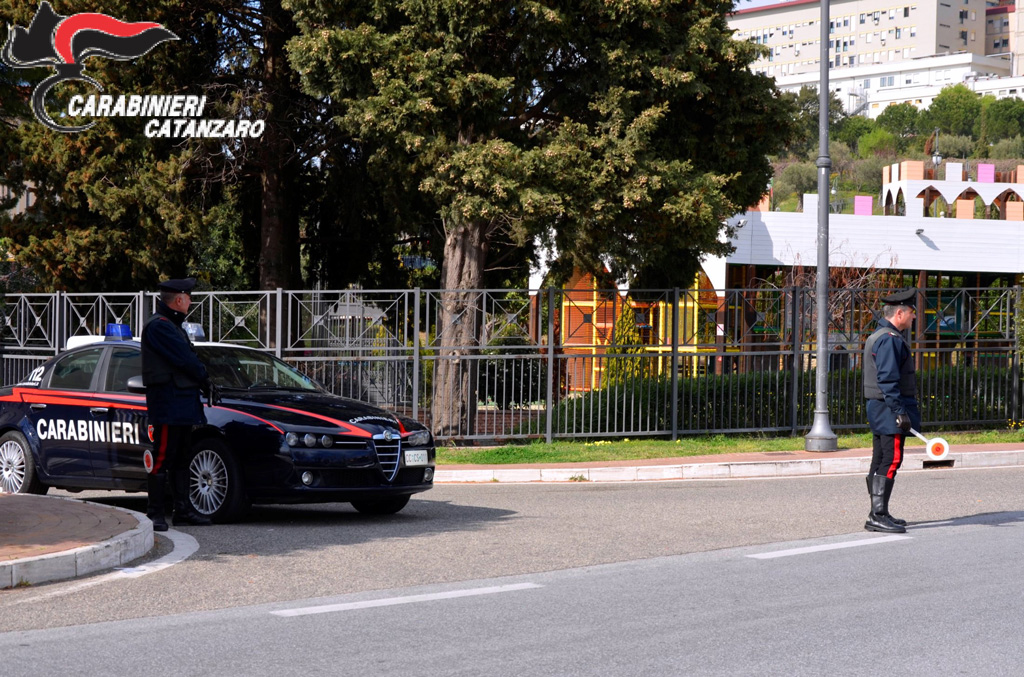 Sotto usura denuncia i suoi aguzzini, due arresti a Catanzaro