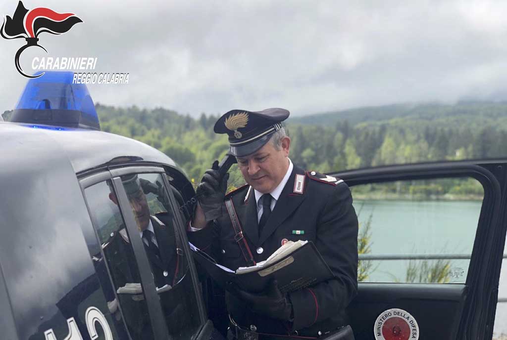 Rintracciati e portati in salvo 3 uomini smarriti in un bosco nel reggino 