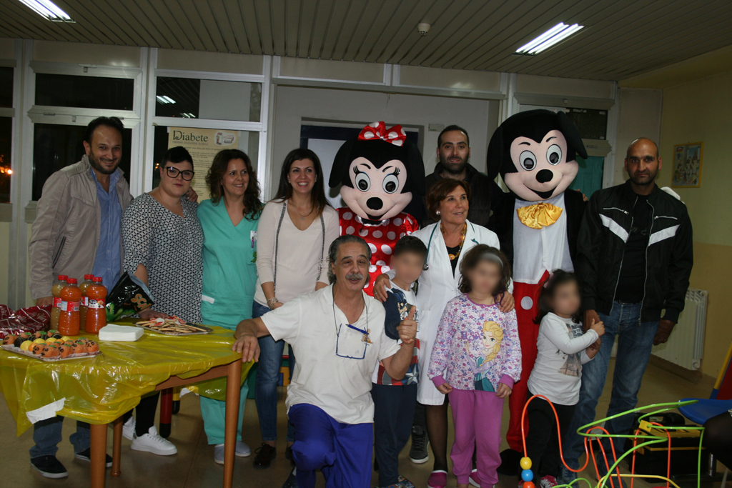 Lamezia: associazione "Una voce tante voci" dona televisore a reparto di pediatria