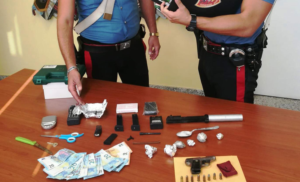 Videosorveglianza e radio in casa, arrestato pusher 25enne a Rende