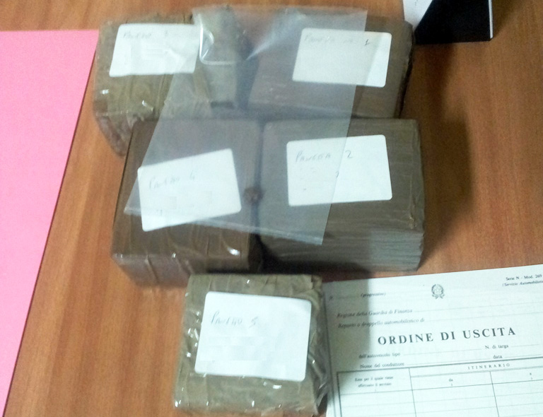 FotoUno1-hashish.jpg