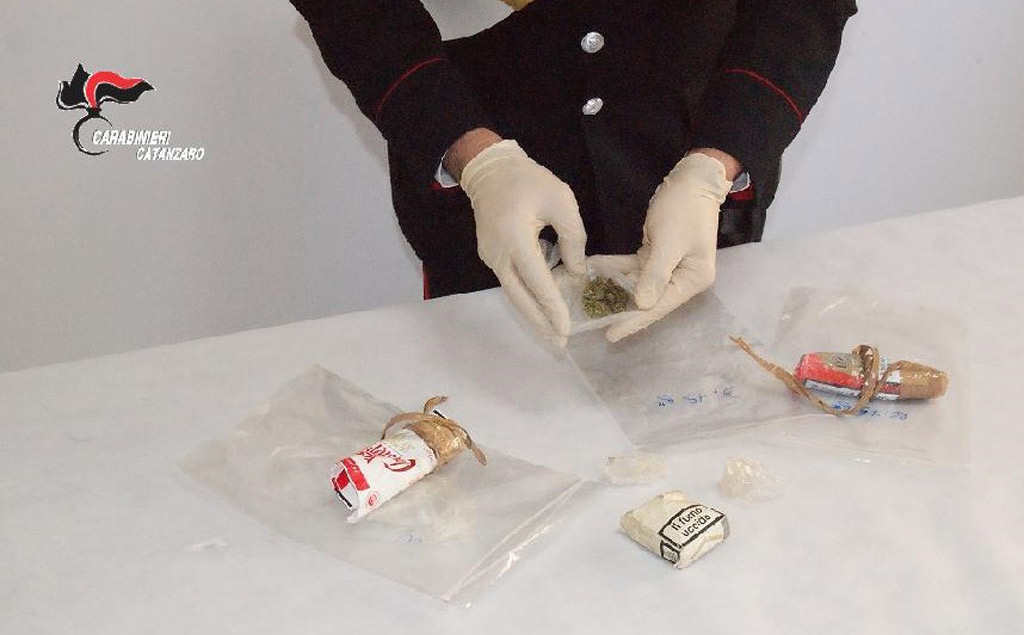 Operazione Dioniso: trovato con marijuana sul balcone, altro arresto per Ammendola