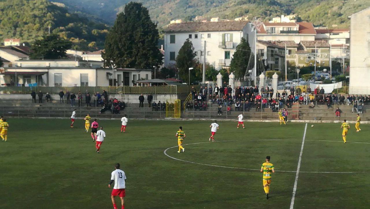 Nell'anticipo di Prima Categoria il Pianopoli batte la vice-capolista al fotofinish