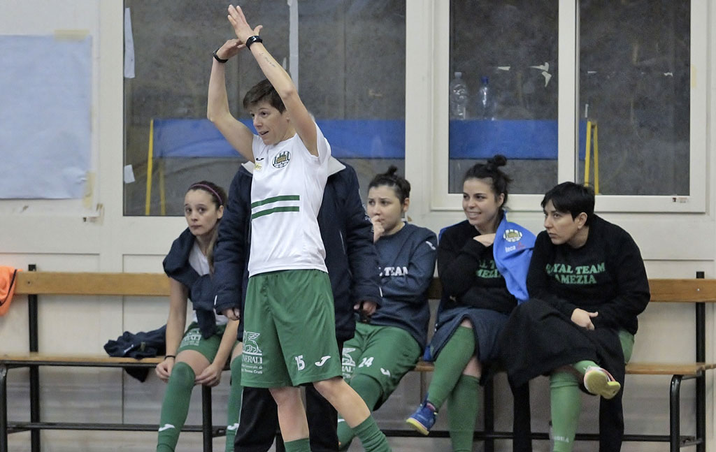Primo pareggio stagionale per la Royal Team, il tecnico Fragola battezza con gol il nuovo ruolo