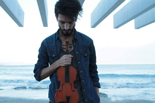 Lamezia: Francesco Di Cello interpreta “O holy night” nella chiesetta di Piedigrotta
