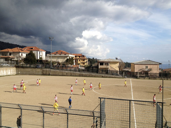 Calcio: Promosport solito rullo compressore interno. In Prima vincono Fronti e Terina