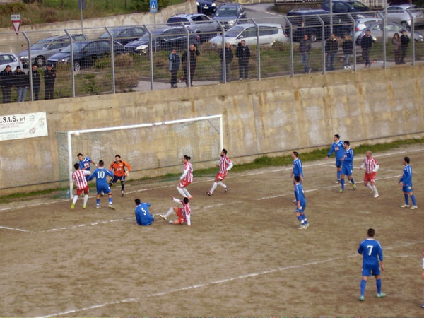 Calcio: Prima Categoria, va al Fronti la stracittadina contro il Nicastro