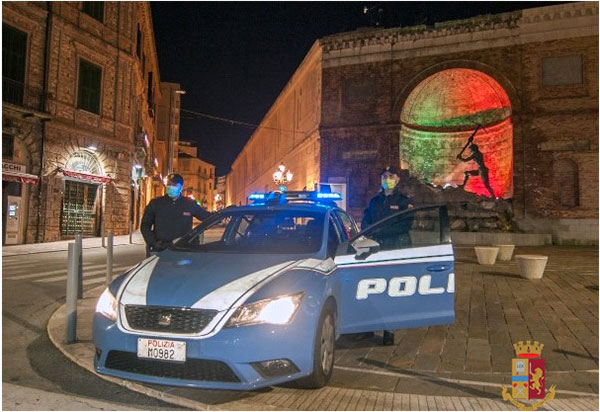 Rubano smartphone a giovane, due denunce a Catanzaro