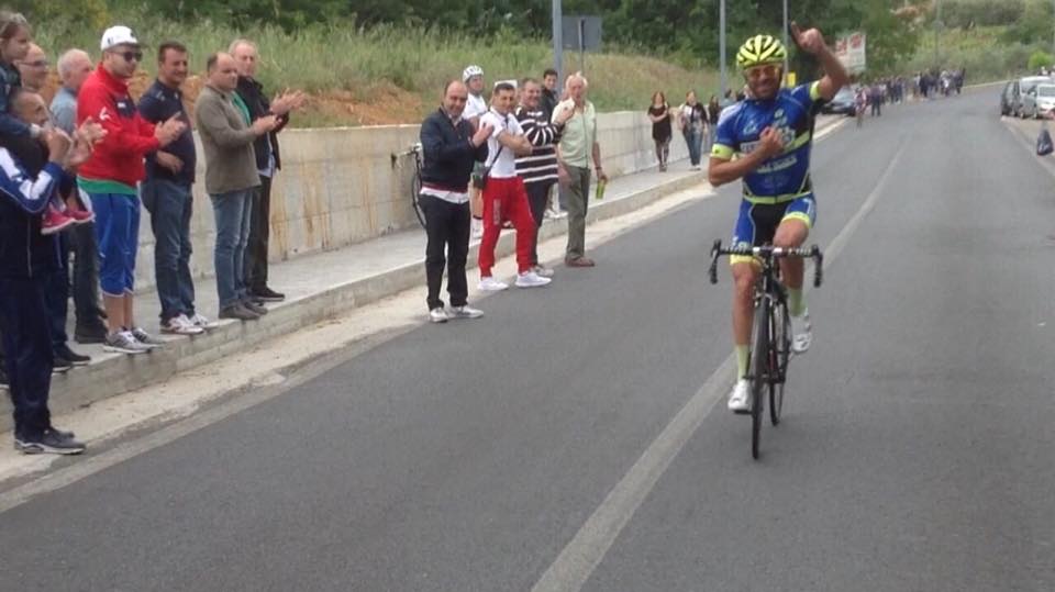 Ciclismo: corridore Futia vince gara regionale a Piane Crati