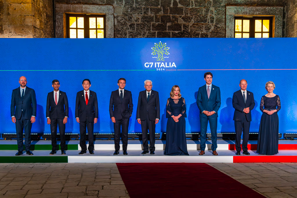 G7-Family-photo-Castello-Svevo-Brindisi-MDG-_473c1.jpg