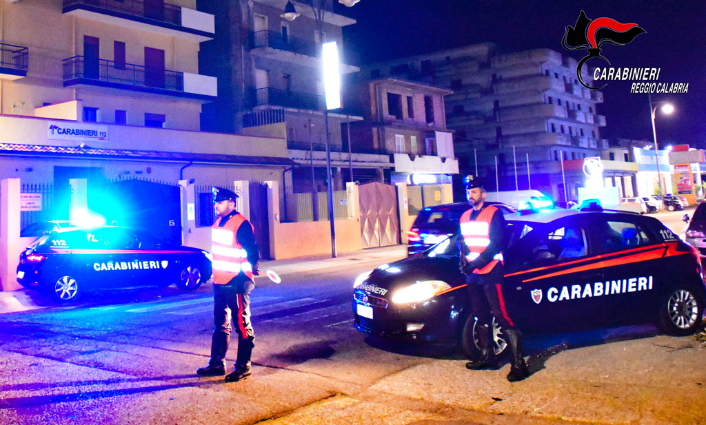 Furto di un autocarro e 2 macchine escavatrici a Marcellinara, 3 arresti a Gioia Tauro