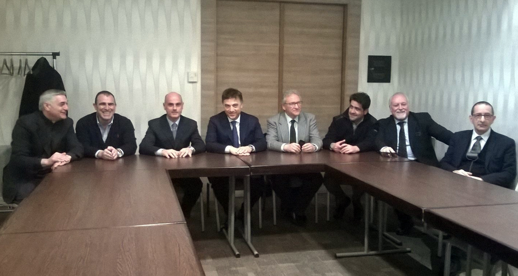 Galati incontra comitati del si: “Riforme costituzionali per modernizzare il Paese”