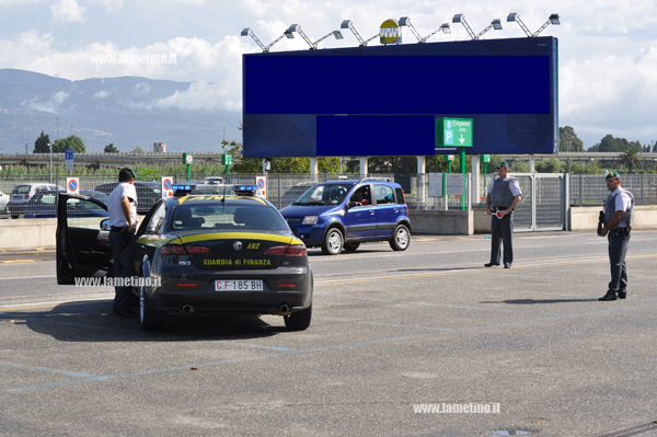 Lamezia: Obblighi di dimora per due imprenditori, bancarotta di 2,9 milioni euro