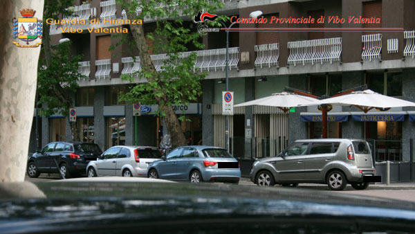 Gdf-beni-sequestrati-cosca-vibonese-roma-milano-4.jpg