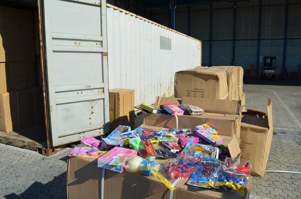 Calabria: Gdf sequestra 8mila giocattoli contraffatti al Porto di Gioia