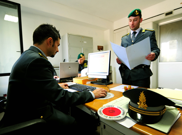 Calabria: Scoperti coniugi usurai a Cosenza 