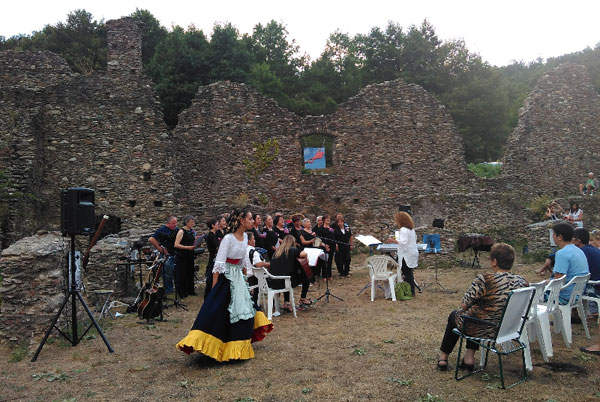 Progetto Gedeone, il 26 agosto spettacolo ‘Magie canore dal Reventino al Vesuvio’ all’Abbazia Benedettina