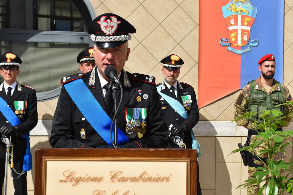 Gen.-B.-Salsano_1d300.jpg