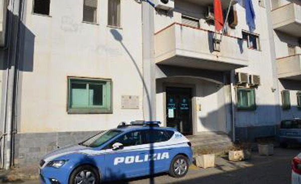 Usa cognome marito per sfuggire a ordine carcerazione, arrestata a Gioia Tauro