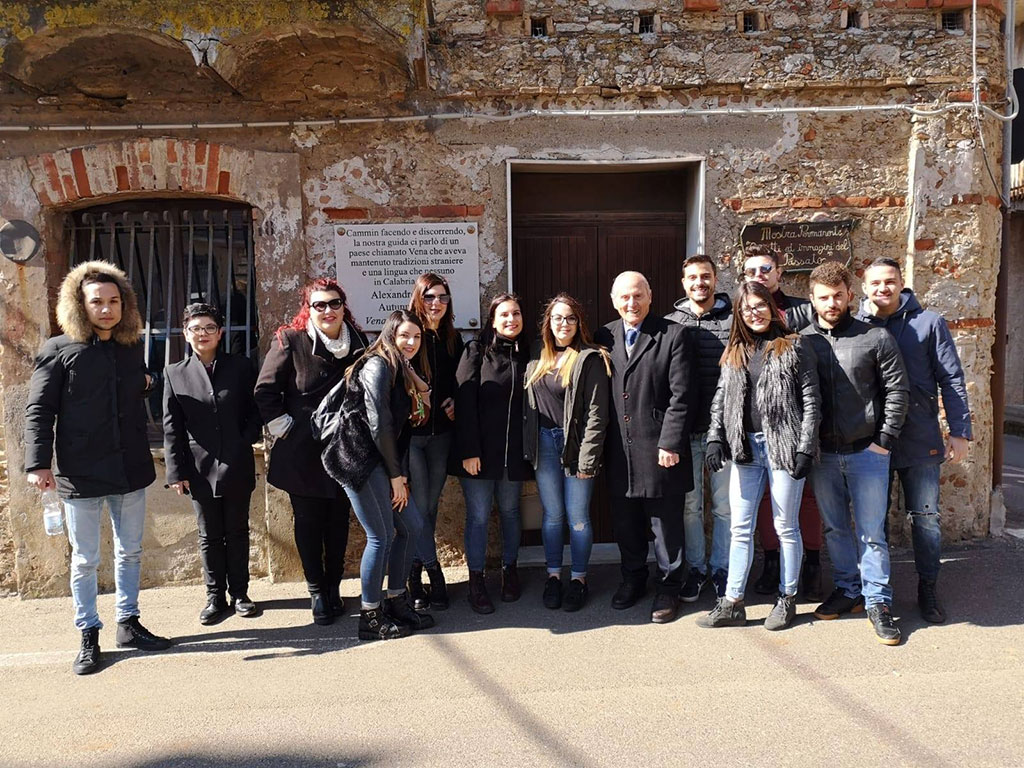 Concluso il servizio civile a Maida, il sindaco Paone saluta e ringrazia i 12 giovani volontari
