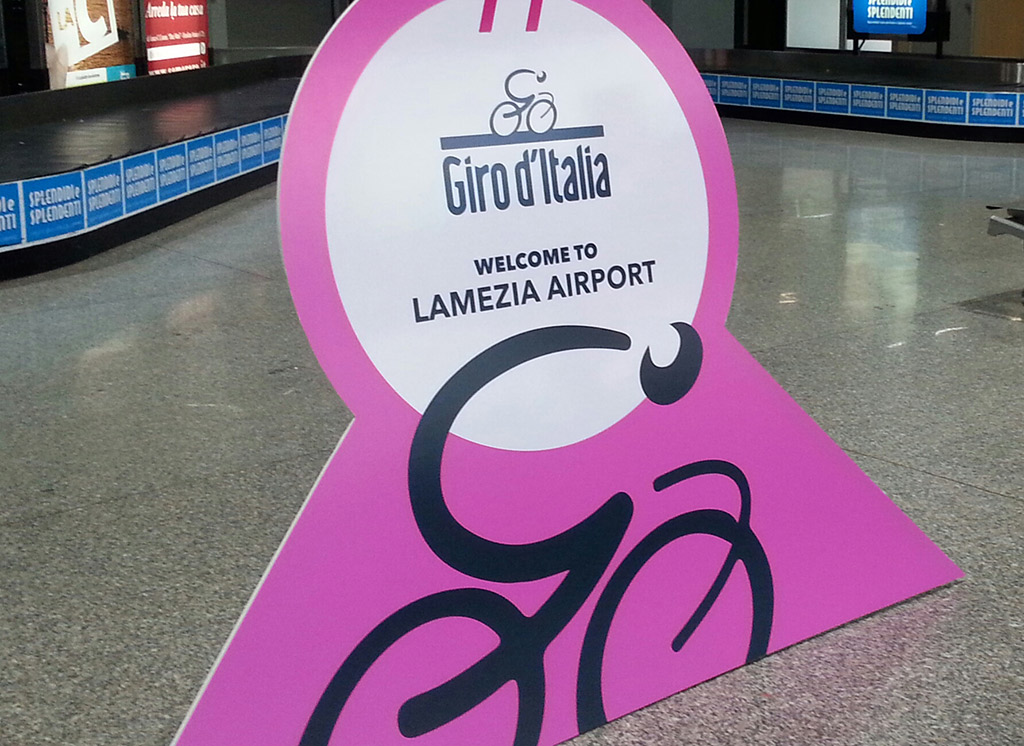 Giro-Italia_aeroporto-Lamezia.jpg