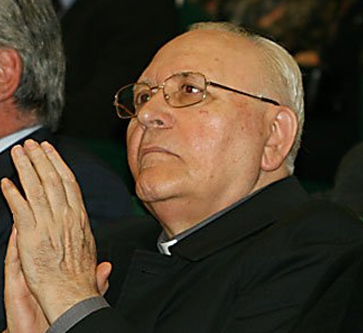 Tornate a Crotone spoglie mortali monsignor Giuseppe Agostino 