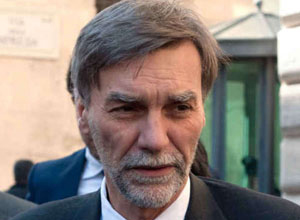 Delrio su gestione aeroporti calabresi: "La soluzione è fare rete"
