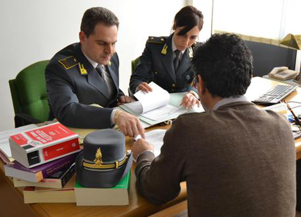 Calabria: Fatture false per 40 mln e Iva non versata, 2 denunce