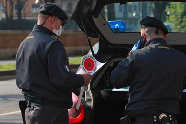 In giro per trasportare novellame illegalmente, multati nel cosentino