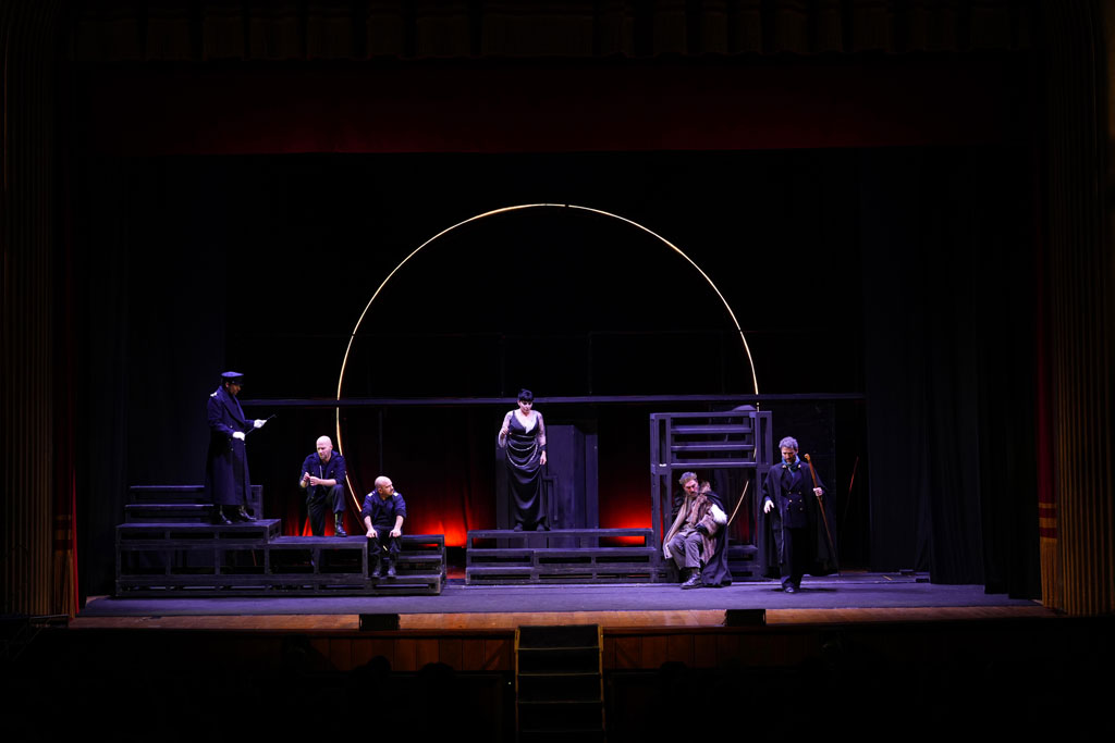 Hamlet-1_c9c8c.jpg