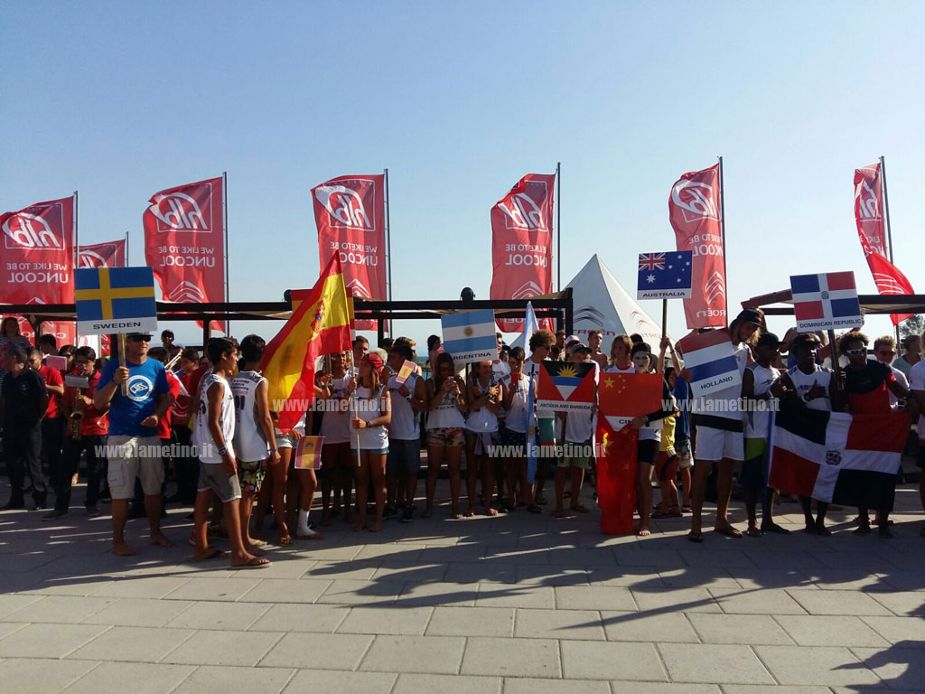 Cerimonia d’apertura Campionati Europei kitesurf a Gizzeria, 100 i rider da 20 nazioni