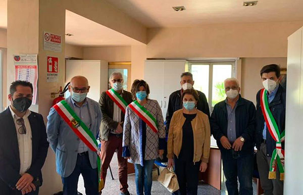 Sindaci 'occupano' sede Anas Trebisacce: "Sollecitate soluzioni opere connesse Terzo Megalotto Ss 106"
