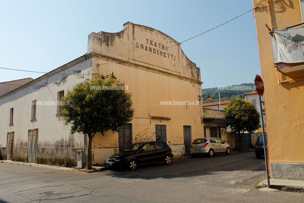 IL-TEATRO-foto14.jpg