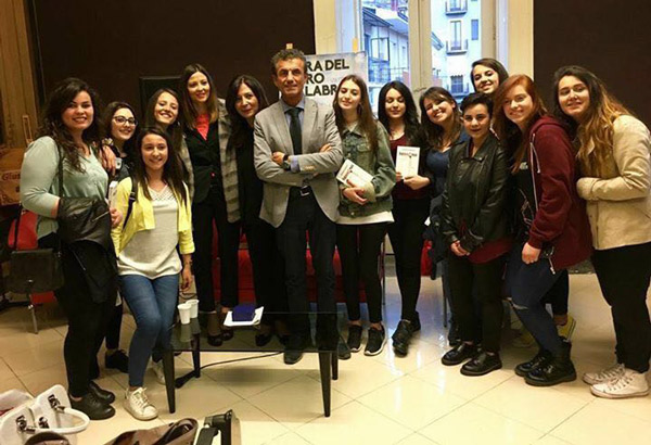 Lamezia, studenti del “Campanella” all’ottava edizione della Fiera del Libro Calabrese 