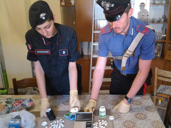 Droga e armi, perquisizioni dei carabinieri a San Leonardo di Cutro