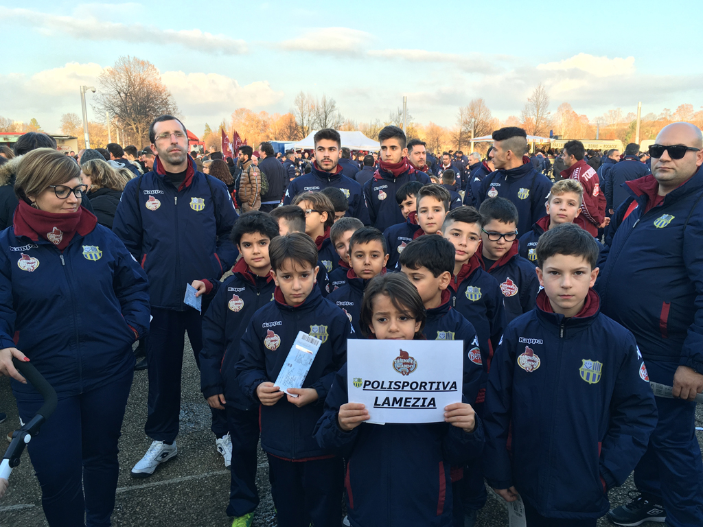 I pulcini dell’Asd Polisportiva Lamezia al torneo Academy Torino Fc